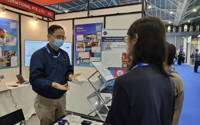 mwi team interacting with visitor at cemat 2026